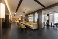 Jingcadia Hotel (Guilin Qixing Park Two Rivers and Four Lakes)
