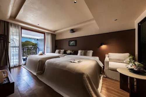 Phoenix · To the Clouds Serenity | 180° View Vacation B&B (Nanhuqiao Branch, Phoenix Ancient Town)