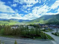 Kanas DeRong Hotel