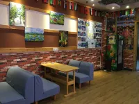 Siji Shangpin Hotel (Yangshuo West Street Lijiang)