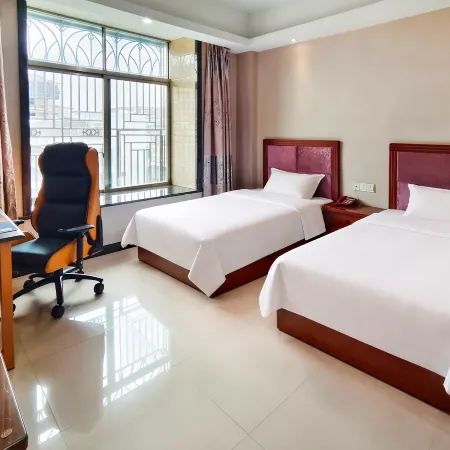 Aifang E-Sports Hotel (Puning Station International Commodity City)