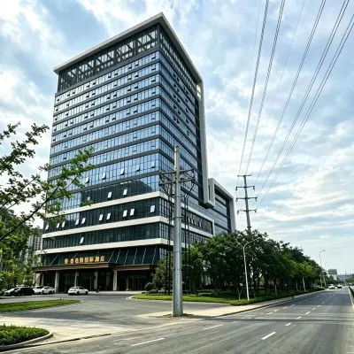 Vienna International Hotel (Shenyang Fantawild Happy World Shenbei University Town Branch) Hotels near Shenbei