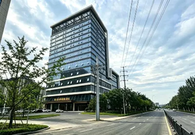 Vienna International Hotel (Shenyang Fantawild Happy World Shenbei University Town Branch) Hotel di 