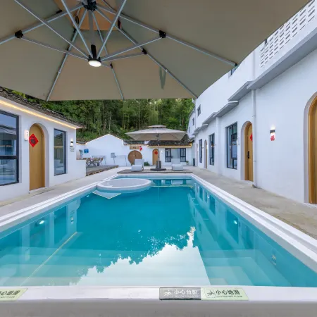 Like your luxurious hot spring homestay in the courtyard