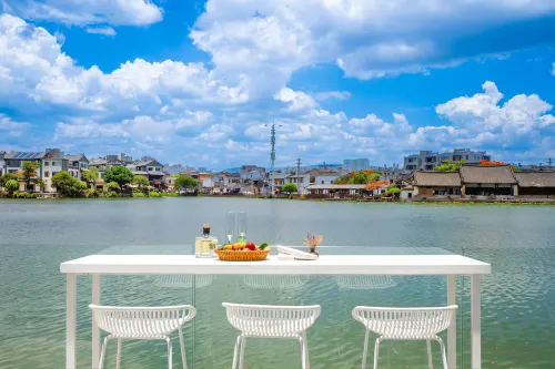 23 Aesthetics Lakeside Resort (Jianshui Ancient City Branch)