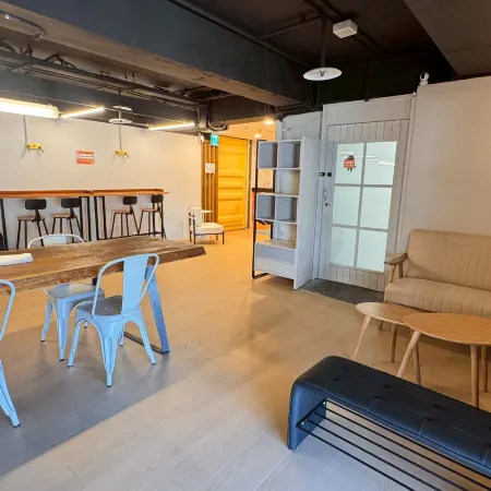 Meow Day Hostel Отели рядом с достопримечательностью «Симэньдин»