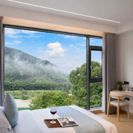 In September, Mount Sanqing Mountain Scenery Holiday Designer Meisu
