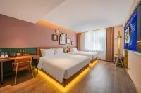 James Joyce Coffetel Hotel (Beijing Zhongguancun Dazhongsi Subway Station) - Cheap