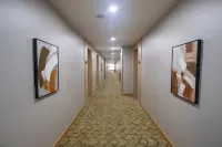 Zhihe Hotel (Wenshan Everbright Plaza Dongfeng Road Pedestrian Street Branch) - Pysäköinti
