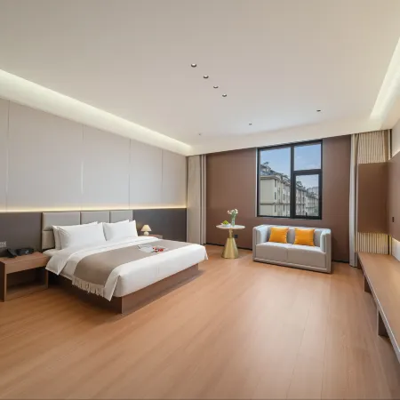 Hexie Holiday Hotel (Guogou Plaza)