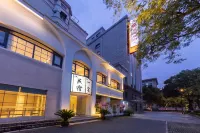 Yizhai Homestay (Luxun Former Residence Jindi Yintai City) - Scenic