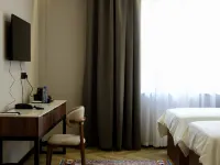 Meken Hotel Almaty 赛兰附近的飯店