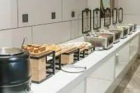 Interstate Honghu Hotel - breakfast