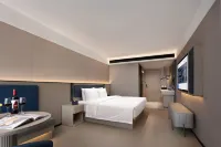 OKDAY Hotel (Yongshun, Xiangxi Autonomous Prefecture) - parking