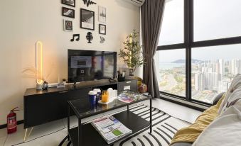 Georgetown Urban Suite | Family | Skypool I SeaView