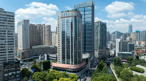 FF Design Hotel (Guiyang Dashizi Zhongshan West Road Subway Station) - خدمة نقل من وإلى المطار