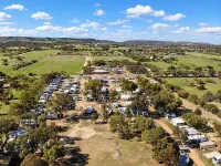 Geraldton Caravan Park - Kolam Renang
