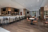 Crowne Plaza Bowling Green KY by IHG - فطور
