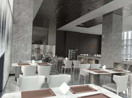 Mantiniya Hotel Отели рядом с достопримечательностью «Museum Cluster Jianchuan»