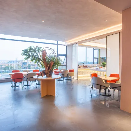 Zigong Jiduo Hotel