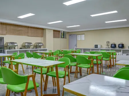 Vienna Classic Hotel (Guang An Hua Ying Hotel)