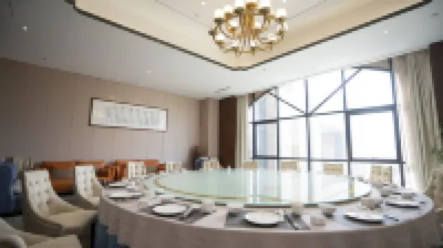 WYNDHAM GARDEN JAOZUO WEST HIGH-SPEED RAILWAY STATION