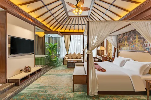 Art and Painting Pattaya Thai Hotel (Wanda Plaza)
