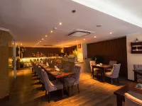Roseland Corp Hotel Hotels near British Consulate General