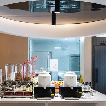 Yunmu Hotel (Luzhou Bubu Hi-Tech World Shop)