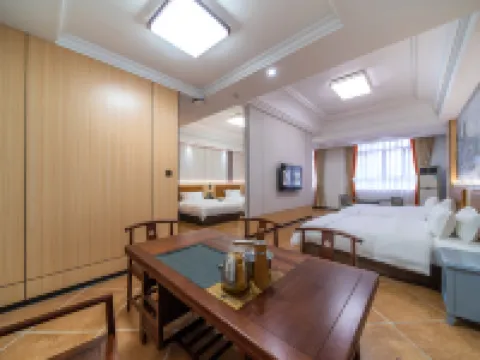 Kaman Hotel (Huazhou Bei'an Bus Station Zhouxuan Branch) Hotels in Huazhou