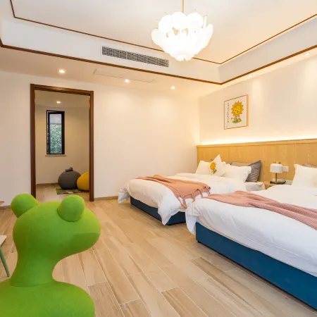 Qushu Midea Luhu Qileyuan Villa