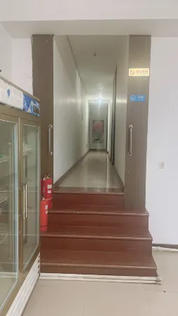 Chaoyang Shuangquan Guest House Отели рядом со станцией Chaoyang Railway Station