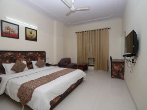Hotel Silver Arc - Karol Bagh New Delhi