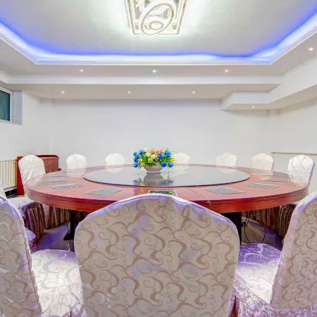 Erguna Monyuan Hotel