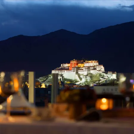 Jiangsu Guyi Hotel (Jokhang Temple Barkhor Street)