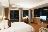 Green Hotel and Resort Hotel in zona Wat Ban Nong Tum