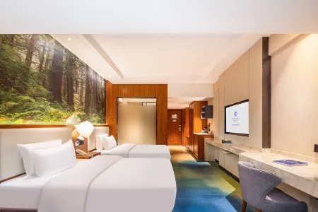 Starway Hotel (Yongcheng Jinboda Square) Отели рядом с достопримечательностью «Riyuehu Scenic Area»
