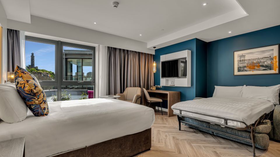 Roomzzz Edinburgh