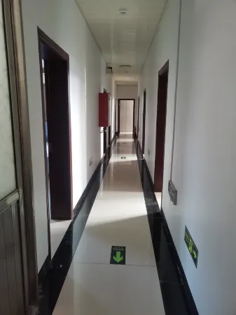 Zhangqiu Donghuan Bathing Hotel Отели в г. Янгу