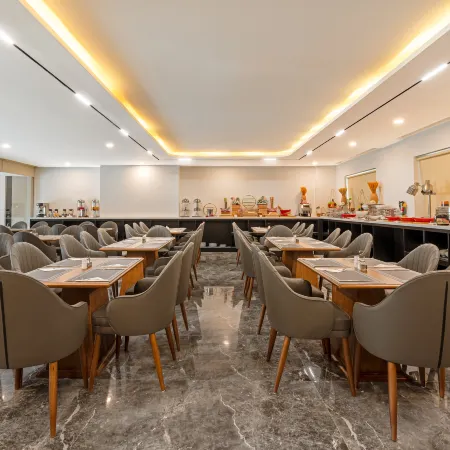 Mercy Emerald Hotel