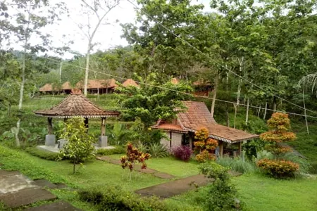 Balkondes Kenalan Отели в г. Kalibawang