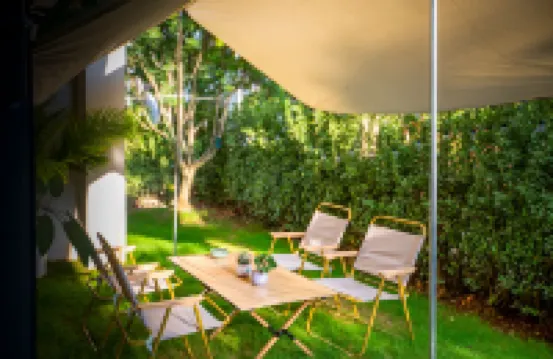 Fuxian Lake Banshan Qingpu Homestay (Starry Town)