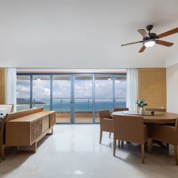 Wanning Riyuewan Shangyi Seaview Surf Apartment