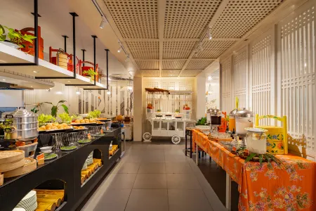 Proud Phuket, Naiyang Beach