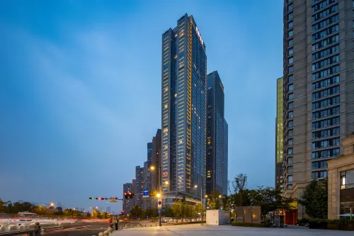 拾旅輕奢度假公寓（成都環球中心店）