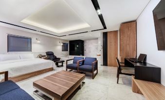 Capace Hotel Gangnam - Housity