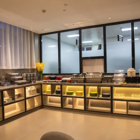 Homeinn · neo (Ulanqab Victoria Plaza Xingfu Plaza)