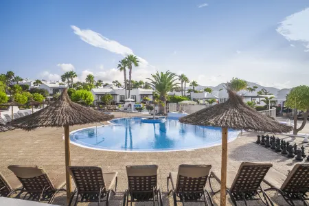 Jardines del Sol Отели рядом с достопримечательностью «Playa de Papagayo»