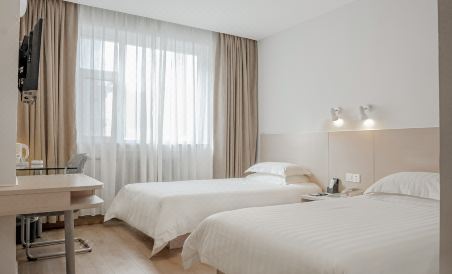 Jinjiang Inn Fashion Hotel (Taiyuan Bell Tower Street Wuyi Road) - Housity