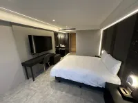 ฮับ โฮเทล เกาสง อี้ซิน บรานช์ โรงแรมใกล้สถานี Caoya Station